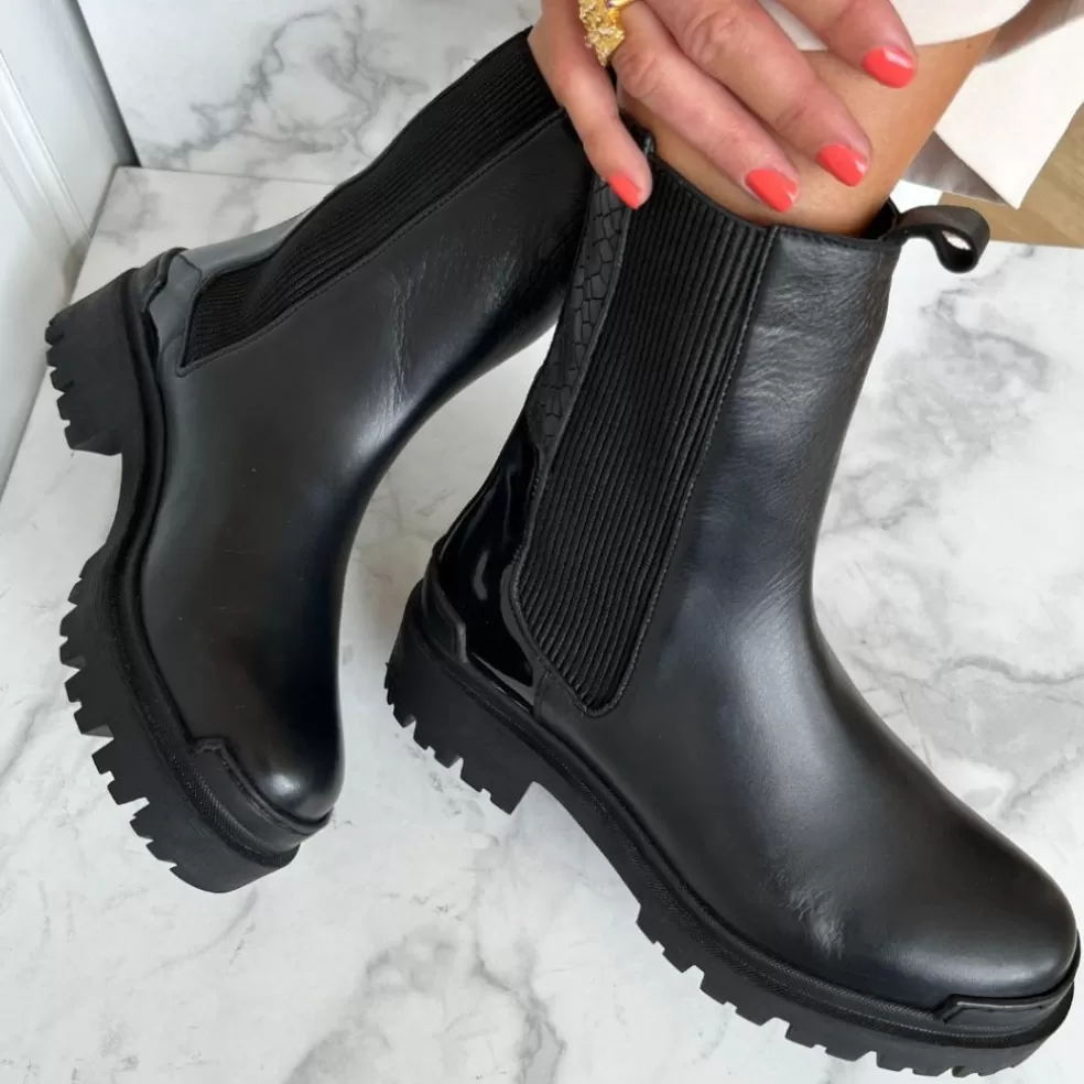 Copenhagen Shoes DAY DREAMING - BLACK W/PATENT HEEL*Dame Chelsea Boots | Ankelstøvler