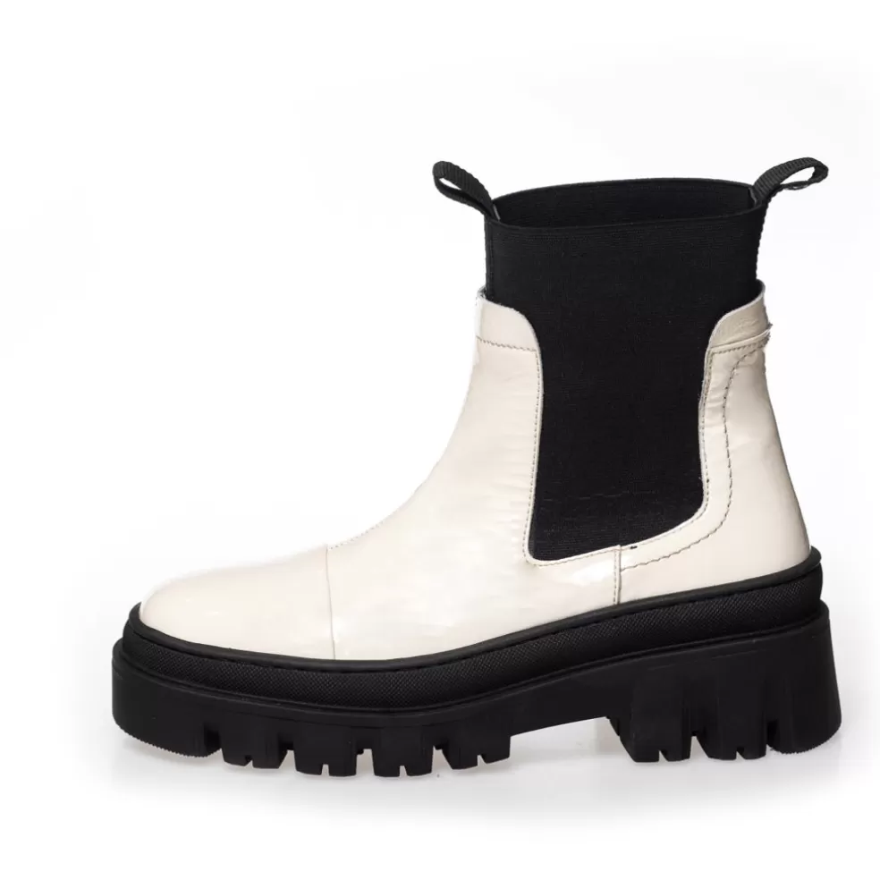 Copenhagen Shoes KEEP GOING PATENT - Cream*Dame Chelsea Boots | Ankelstøvler