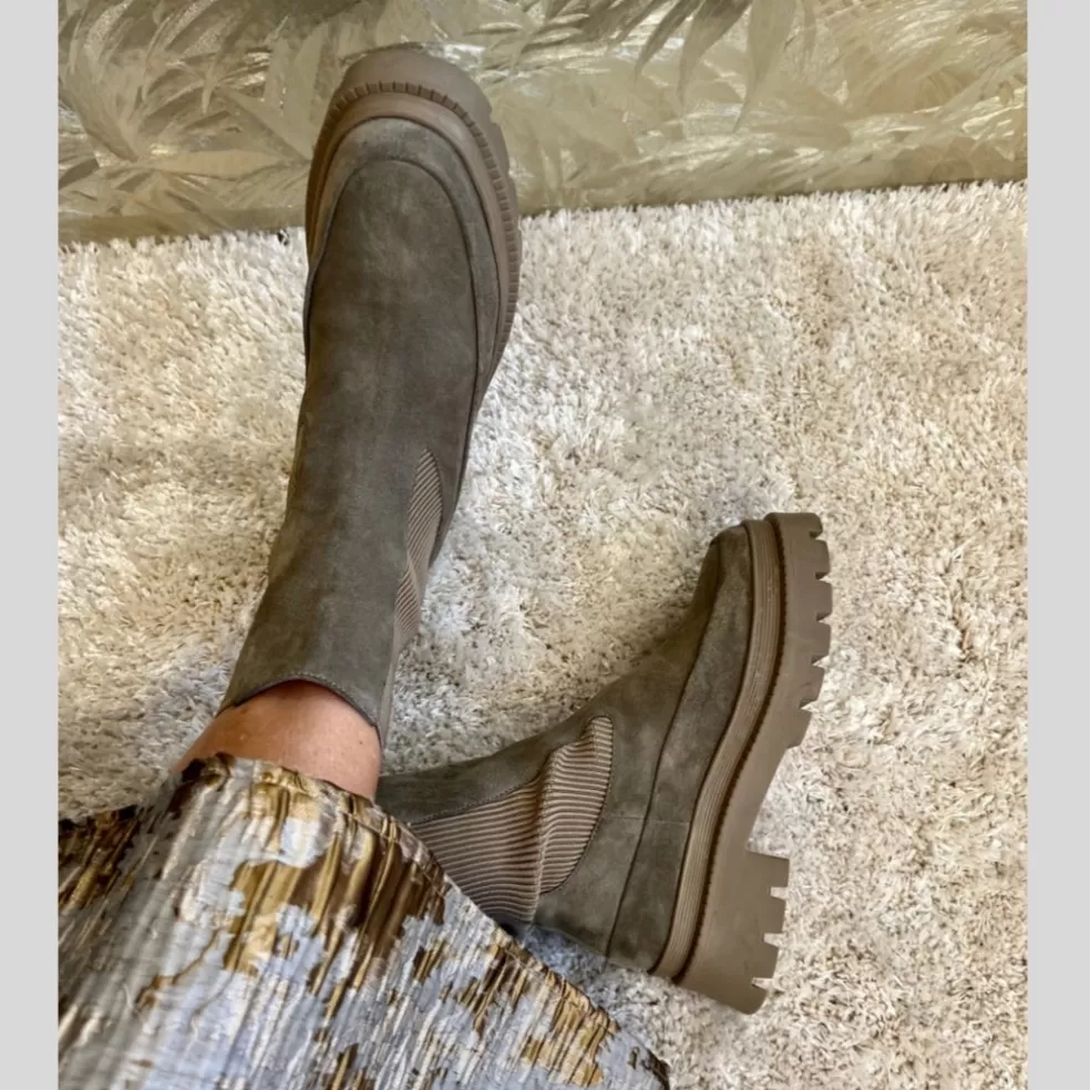 Copenhagen Shoes MY GIRL AND ME SUEDE - DK TAUPE (ARMY)*Dame Chelsea Boots | Ankelstøvler