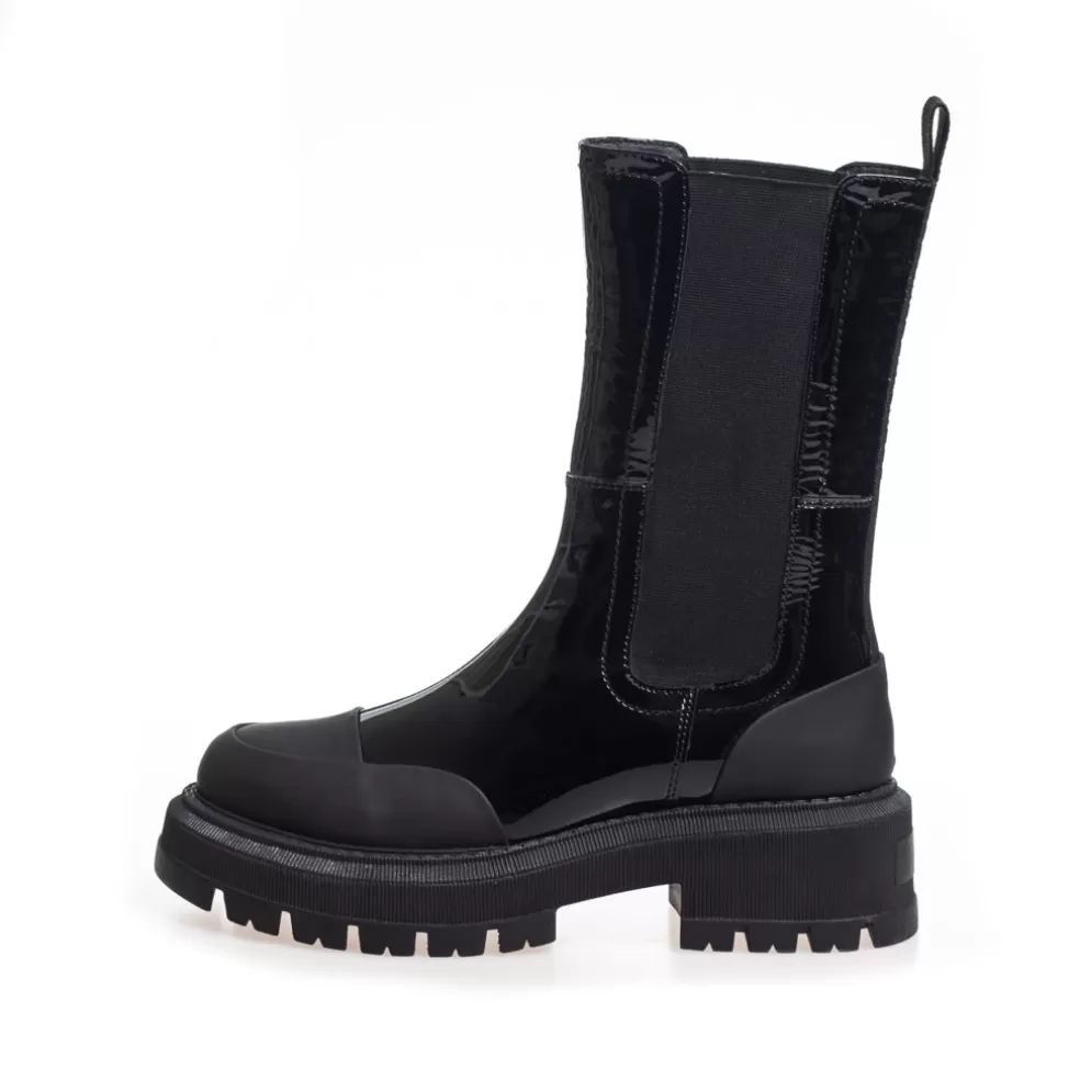 Copenhagen Shoes SALLY GIRL PATENT - BLACK PATENT*Dame Chelsea Boots | Ankelstøvler