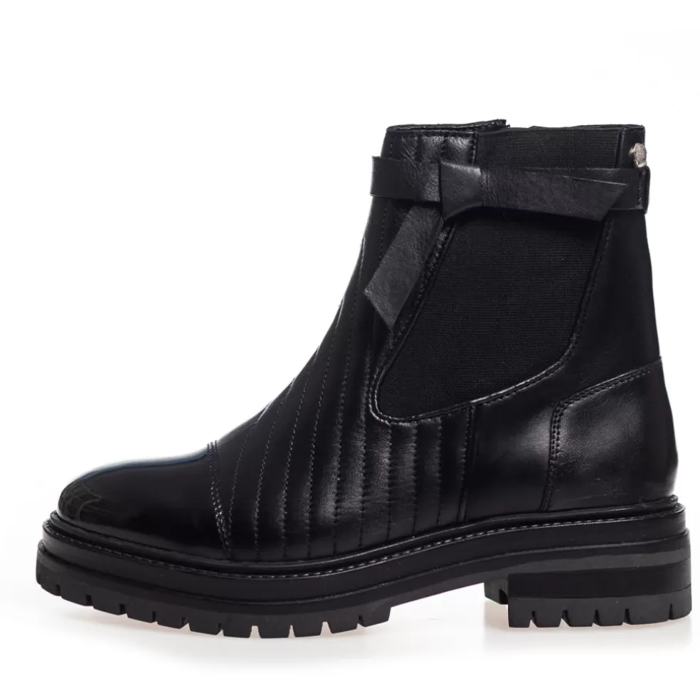 Copenhagen Shoes WHEN AUTUMN COMES - BLACK PATENT*Dame Chelsea Boots | Ankelstøvler